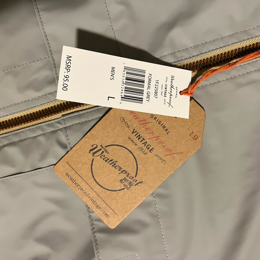 Weather proof jacket - Picture 2 of 2